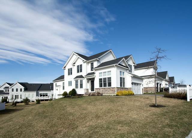 Property at 17 Thelma Way #85, Scituate, MA 02066, 2 beds, 2.5 baths