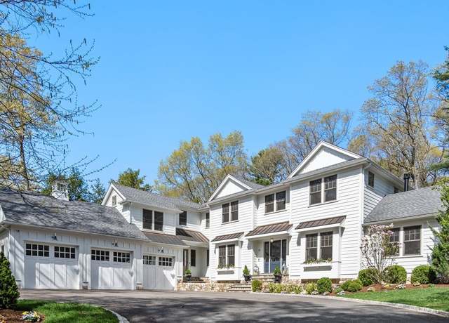 Property at 22 Temple Rd, Wellesley, MA 02482, 5 beds, 5.5 baths