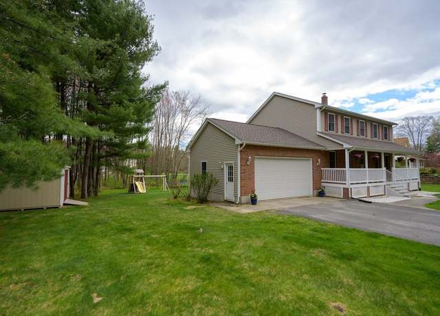 Property at 7 Old County Rd, Southampton, MA 01073, 3 beds, 2.5 baths