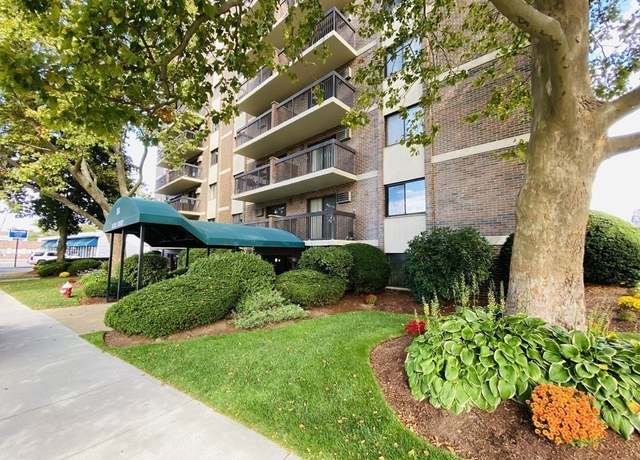 Property at 164 Galen St #65, Watertown, MA 02472, 2 beds, 1 bath