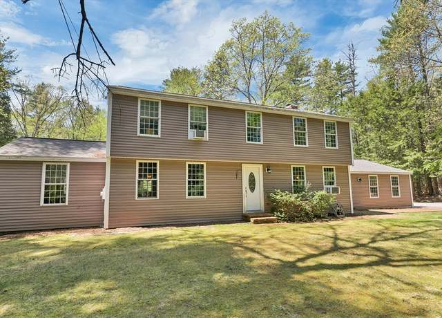 Property at 33 Block Dr, Brentwood, NH 03833, 3 beds, 2.5 baths