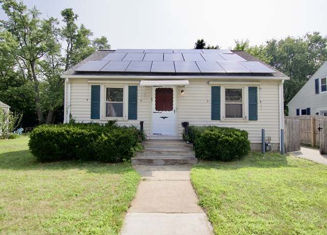 Property at 67 Grandview St, Springfield, MA 01118, 2 beds, 1 bath