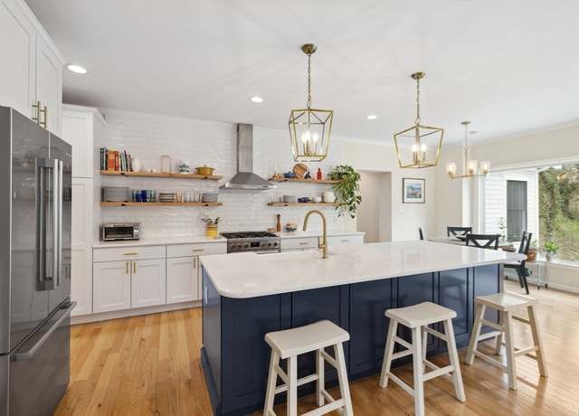 Property at 4 Charles Ln, Falmouth, MA 02540, 4 beds, 2.5 baths