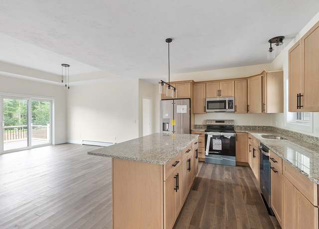 Property at 315 Athol Rd, Phillipston, MA 01331, 3 beds, 2 baths