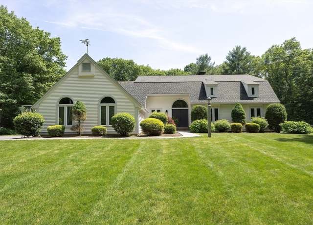 Property at 8 Mercer Ln, Franklin, MA 02038, 4 beds, 4 baths