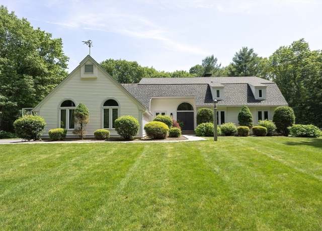 Property at 8 Mercer Ln, Franklin, MA 02038, 4 beds, 4 baths