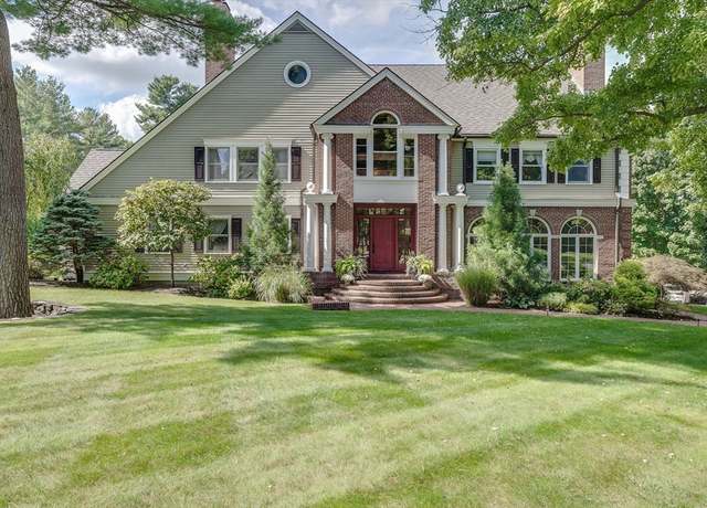 Property at 28 Durham Dr, Lynnfield, MA 01940, 4 beds, 5 baths