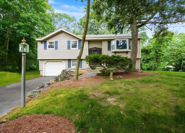 Property at 9 Carriage Rd, Billerica, MA 01862, 3 beds, 1.5 baths