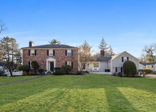 Property at 12 Cortland Ln, Lynnfield, MA 01940, 4 beds, 2.5 baths