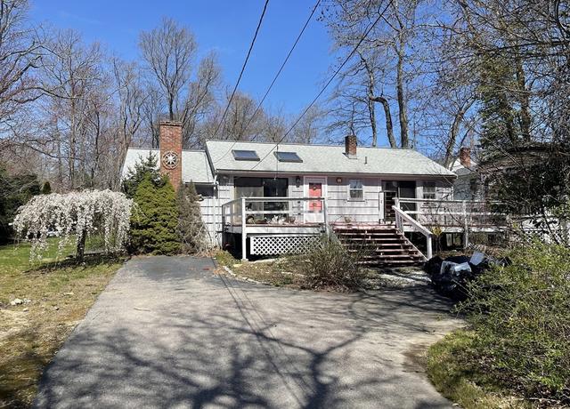 Property at 53 Beechwood St, Cohasset, MA 02025, 3 beds, 1 bath
