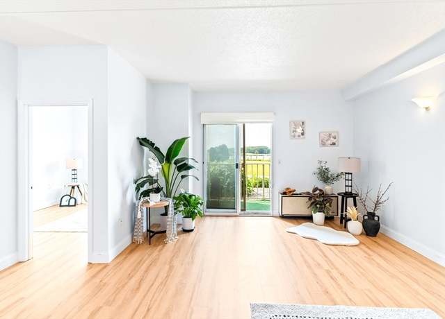 Property at 200 Cove Way #106, Quincy, MA 02169, 1 bed, 1 bath