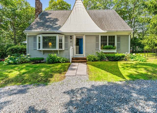 Property at 20 Monahansett Rd, Mashpee, MA 02649, 3 beds, 2 baths