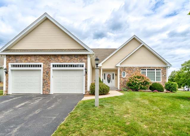 Property at 10 Dunrobin Cir #10, Methuen, MA 01844, 2 beds, 2.5 baths