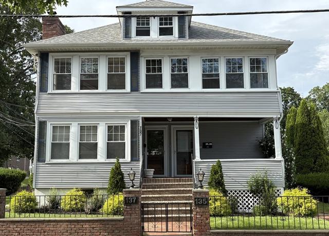 Property at 135-137 Summer St, Waltham, MA 02452, 6 beds, 4 baths