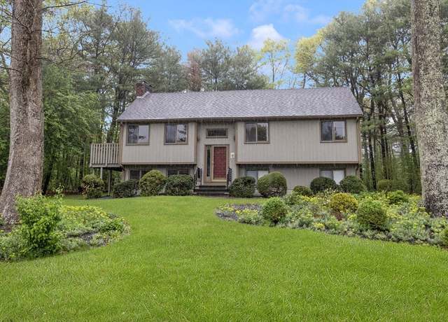 Property at 20 Longmeadow Rd, Norfolk, MA 02056, 3 beds, 1.5 baths