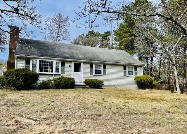 Property at 40 North St, Dennis, MA 02639, 3 beds, 1.5 baths