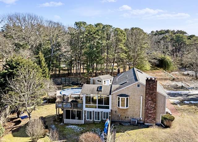 Property at 7 Carol Rd, Wareham, MA 02532, 3 beds, 3 baths