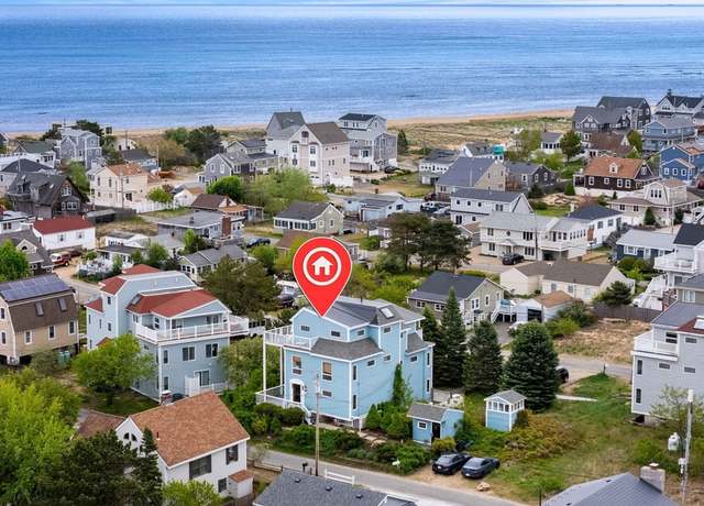 Property at 10 61st St #10, Newburyport, MA 01950, 3 beds, 2.5 baths