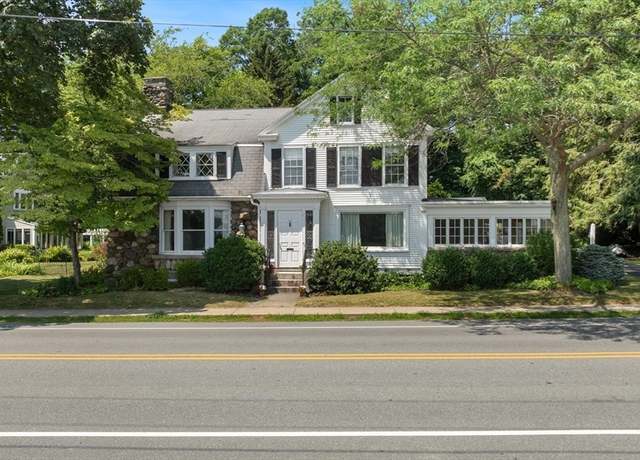 Property at 406 Main St, Amesbury, MA 01913, 4 beds, 2.5 baths