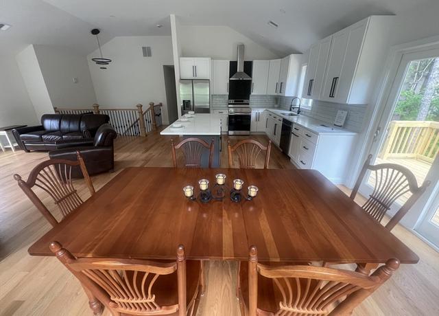 Property at 2 W Dudley Rd, Dudley, MA 01571, 4 beds, 3 baths