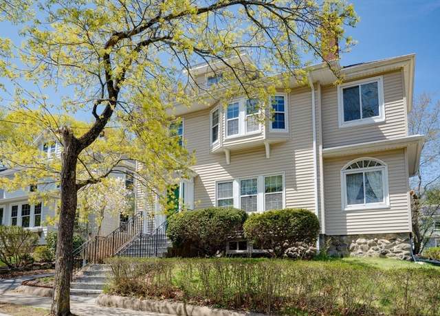 Property at 113 Mount Vernon St #2, Arlington, MA 02476, 2 beds, 1 bath