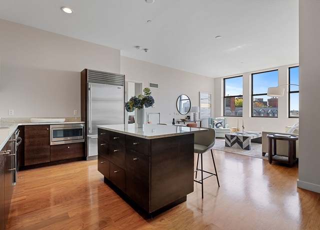 Property at 285 Columbus Ave #606, Boston, MA 02116, 2 beds, 2 baths