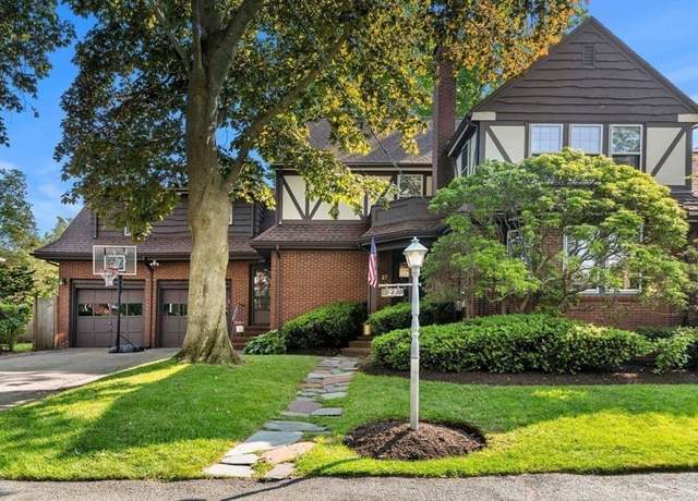 Property at 27 Glendale Rd, Marblehead, MA 01945, 4 beds, 2.5 baths