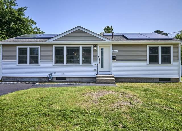 Property at 4 Starlight Ave, Chelmsford, MA 01824, 3 beds, 1 bath