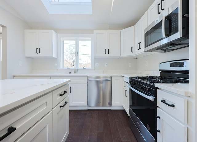 Property at 179 W Central St, Franklin, MA 02038, 4 beds, 2 baths