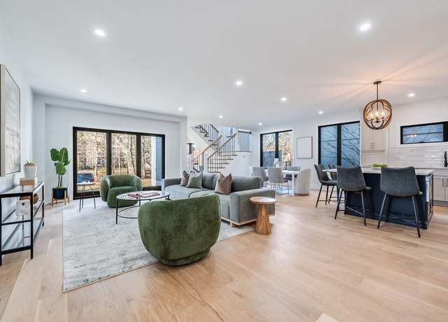 Property at 809-811 Heath St #811, Brookline, MA 02467, 4 beds, 4.5 baths
