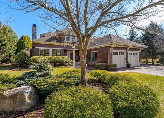 Property at 71 Clubhouse Dr, Hingham, MA 02043, 3 beds, 4.5 baths