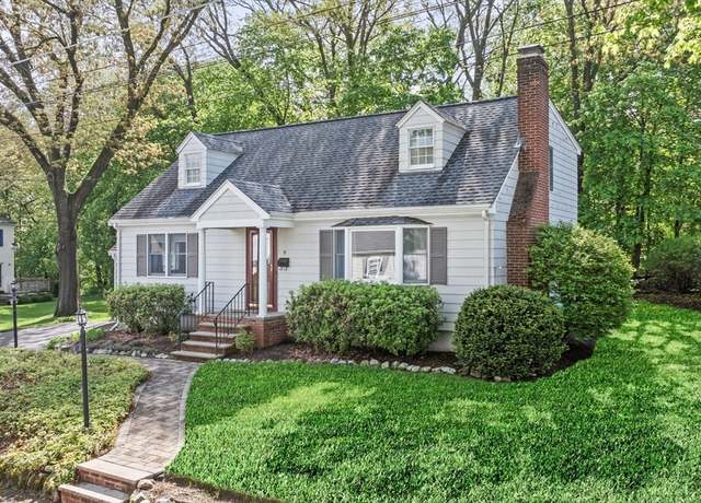 Property at 9 Swansea Rd, Wakefield, MA 01880, 4 beds, 2 baths