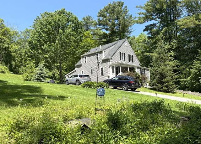 Property at 634 Oxford St S, Auburn, MA 01501, 3 beds, 2.5 baths