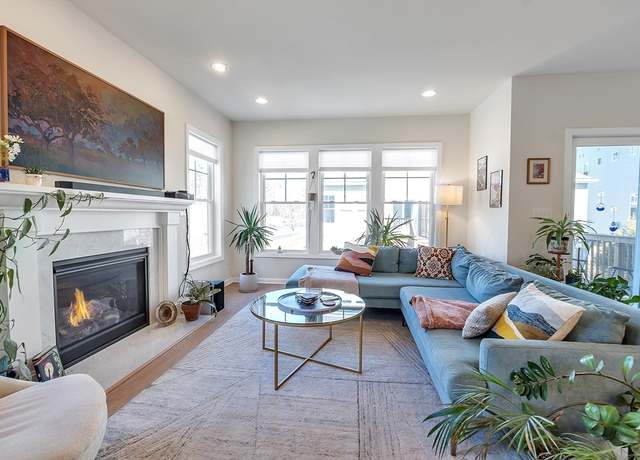 Property at 130 Hawks Perch #73, Sudbury, MA 01776, 2 beds, 2.5 baths