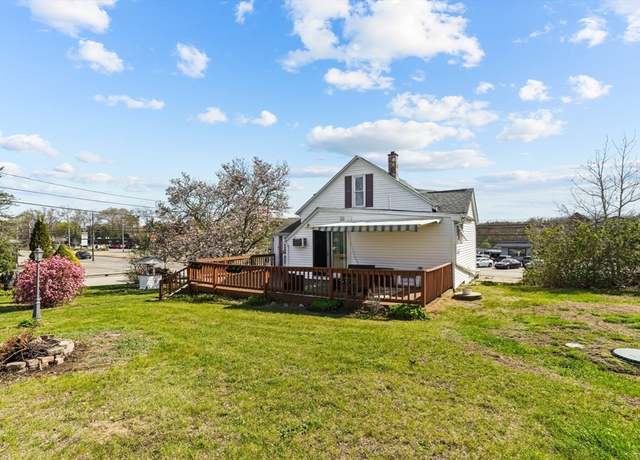 Property at 854 State Rd, Westport, MA 02790, 3 beds, 1 bath