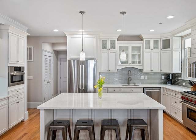 Property at 505 E Broadway #2, Boston, MA 02127, 3 beds, 3.5 baths