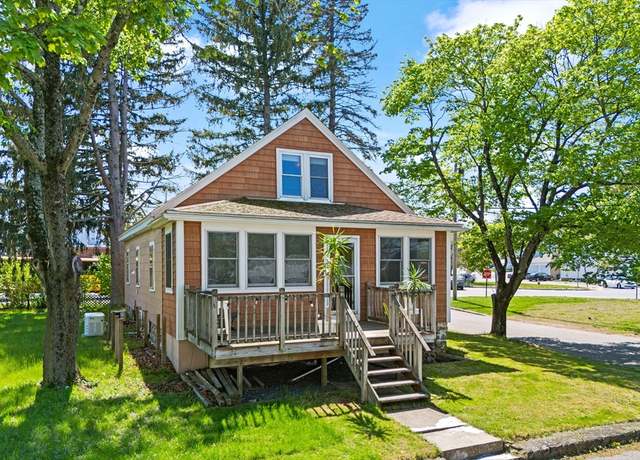 Property at 206 Pleasant St, North Andover, MA 01845, 3 beds, 2 baths