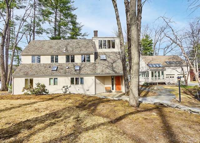 Property at 101 Horizon Island Rd, Lunenburg, MA 01462, 3 beds, 3 baths