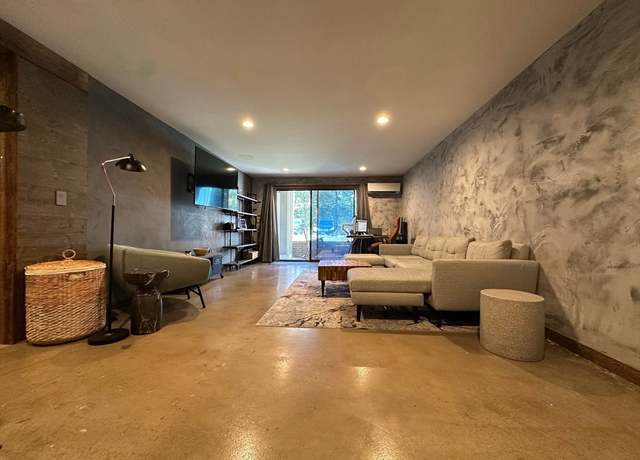 Property at 24 Old Colony Way #8, Orleans, MA 02653, 1 bed, 1 bath