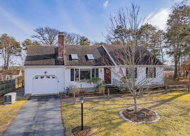 Property at 17 Daisy Ln, Yarmouth, MA 02664, 3 beds, 2 baths