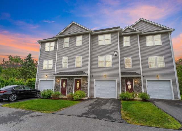 Property at 2 Heron Way Unit B, Salisbury, MA 01952, 2 beds, 1.5 baths