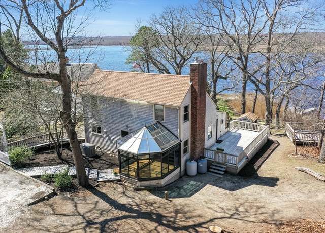 Property at 139 Donovans Ln, Westport, MA 02790, 3 beds, 2 baths