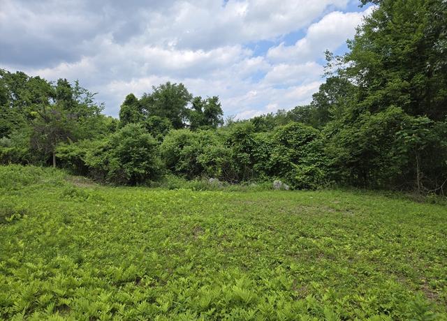 Property at 1 Old Stage Rd, Hatfield, MA 01088
