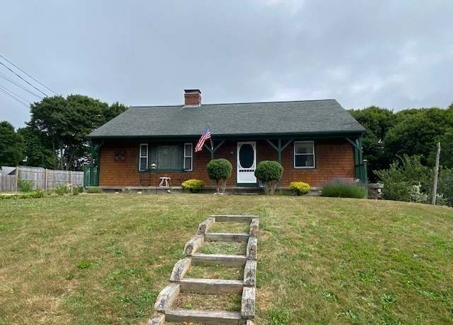 Property at 16 Pacheco Path, Falmouth, MA 02536, 3 beds, 2 baths