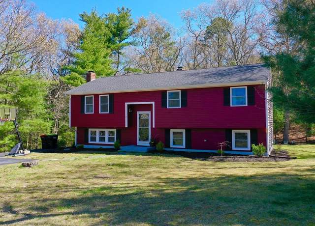 Property at 3 Seneca Ln, Plymouth, MA 02360, 3 beds, 1 bath