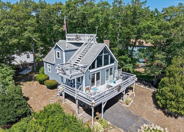 Property at 135 Shore Dr, Plymouth, MA 02360, 3 beds, 1.5 baths