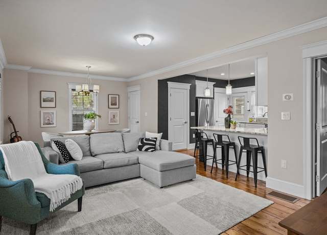 Property at 2 Griffin Pl #1, Salem, MA 01970, 3 beds, 2.5 baths
