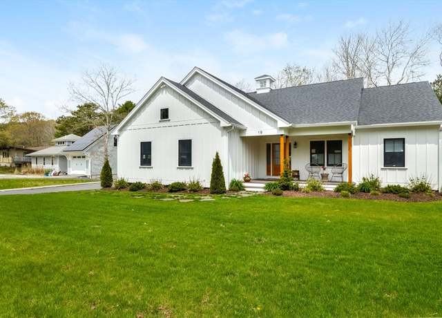Property at 19 Coombs Ln, Mashpee, MA 02649, 3 beds, 2 baths