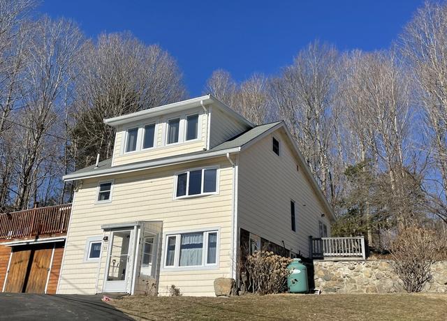 Property at 55 Cogswell Ave, Beverly, MA 01915, 3 beds, 1 bath