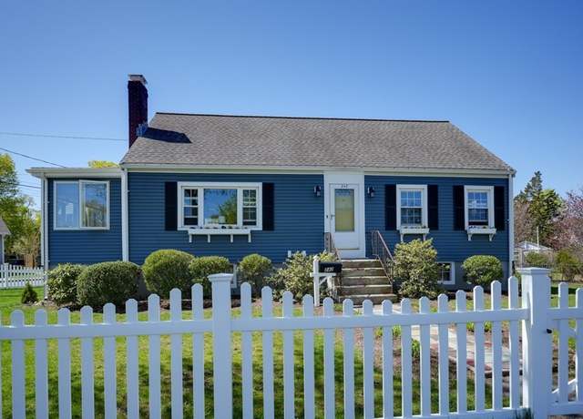 Property at 242 Furnace Brook Pkwy, Quincy, MA 02169, 3 beds, 1 bath